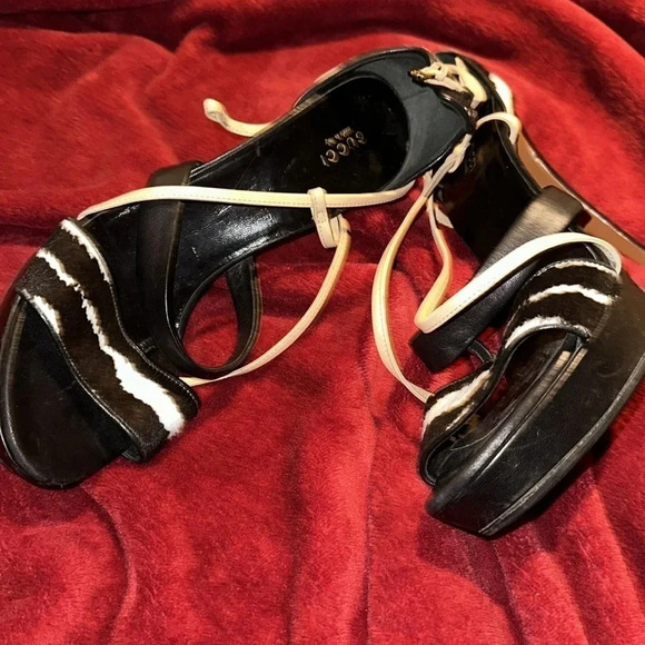 Gucci Pony hair printed stilettos  heels sandals Sz 10 - Picture 4 of 17